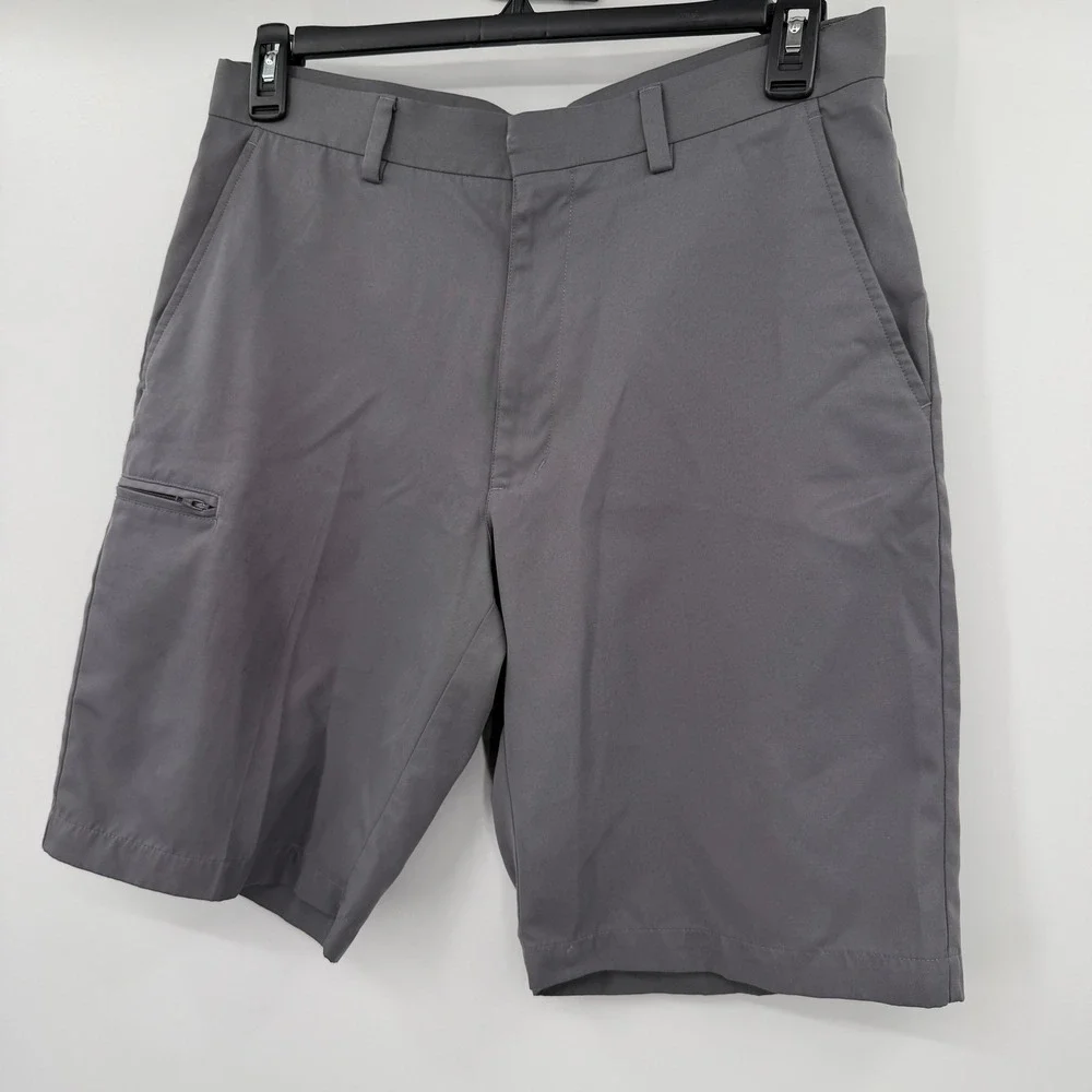 Grand Slam Mens Gray Golf Shorts Size 33 Flat Front Zippered Utility Pocket